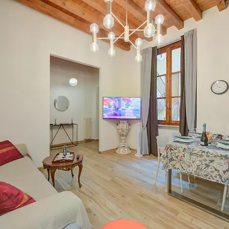 Residenza Faust-historical Center - Happy Apartment Saló