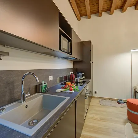 Residenza Faust-historical Center - Happy Apartment *