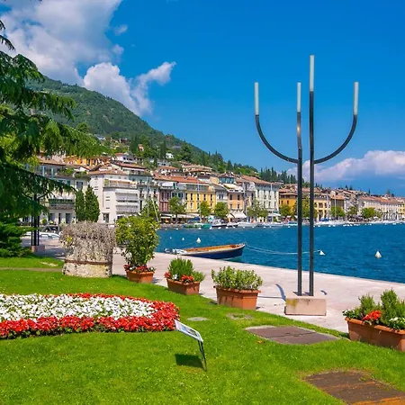 Residenza Faust-historical Center - Happy Apartment Saló