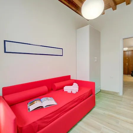 Residenza Faust-historical Center - Happy Apartment